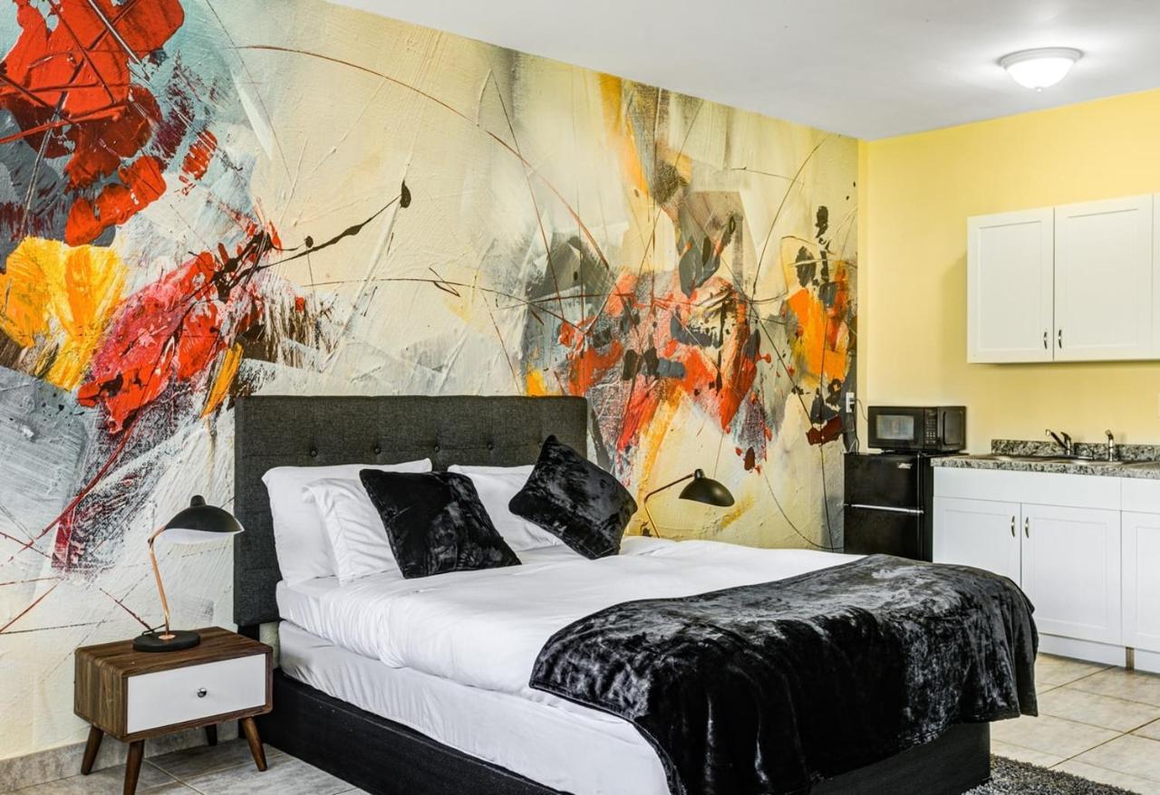 Private Hallandale Beach Studio Wbath Walking Distance To The Beach Pool Free Parking Экстерьер фото