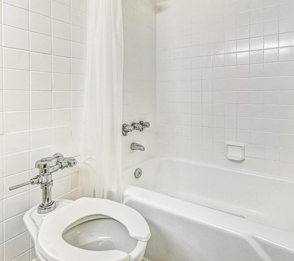 Private Hallandale Beach Studio Wbath Walking Distance To The Beach Pool Free Parking Экстерьер фото